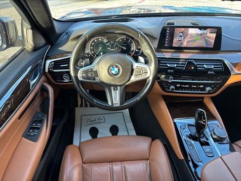 Used 2019 BMW M550i xDrive w/ Premium Package 2 image 25