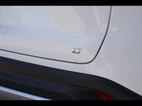 New 2025 Chevrolet Trax LT w/ Sunroof Package image 7