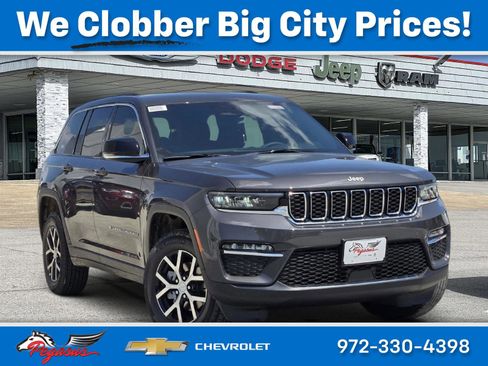Used 2025 Jeep Grand Cherokee Limited RWD image 1