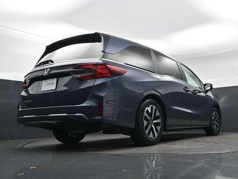 Certified 2025 Honda Odyssey EX-L image 28