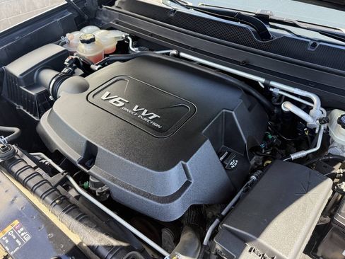 Used 2016 Chevrolet Colorado LT w/ Midnight Edition RWD image 18