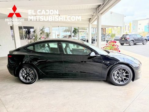Used 2023 Tesla Model 3 Standard Range RWD image 2