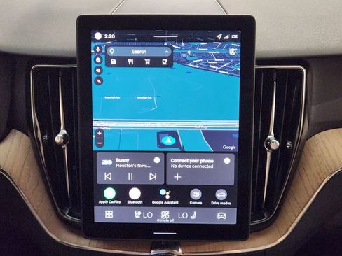 New 2026 Volvo XC60 B5 Plus w/ Protection Package Premier image 17