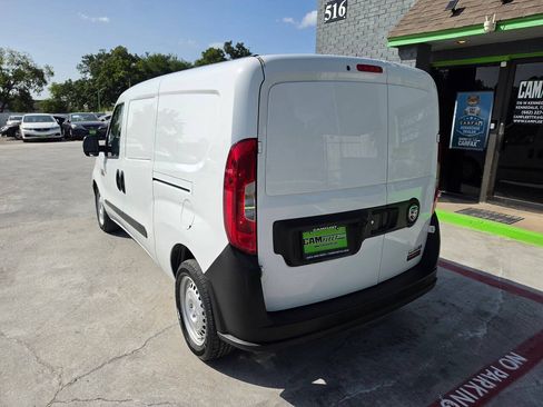 Used 2017 RAM ProMaster City Tradesman FWD image 10