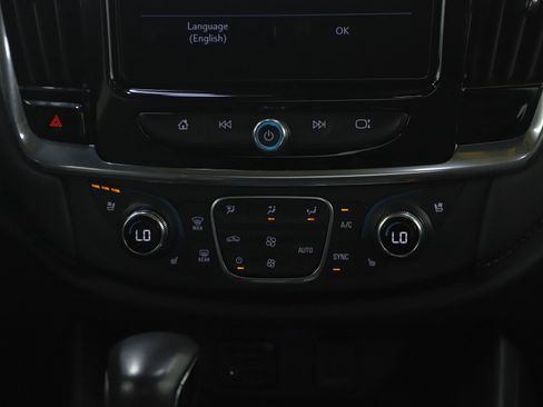 Used 2022 Chevrolet Traverse High Country image 17