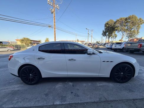 Used 2016 Maserati Ghibli RWD image 4