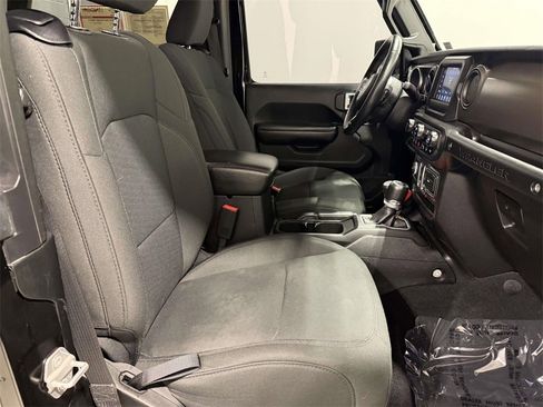 Used 2018 Jeep Wrangler Sport S image 10