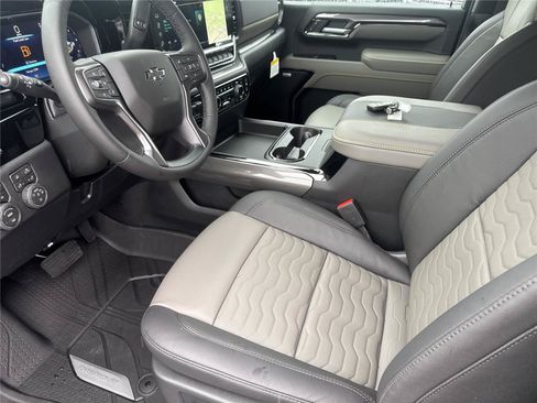 New 2026 Chevrolet Silverado 2500 ZR2 AWD/4WD image 10