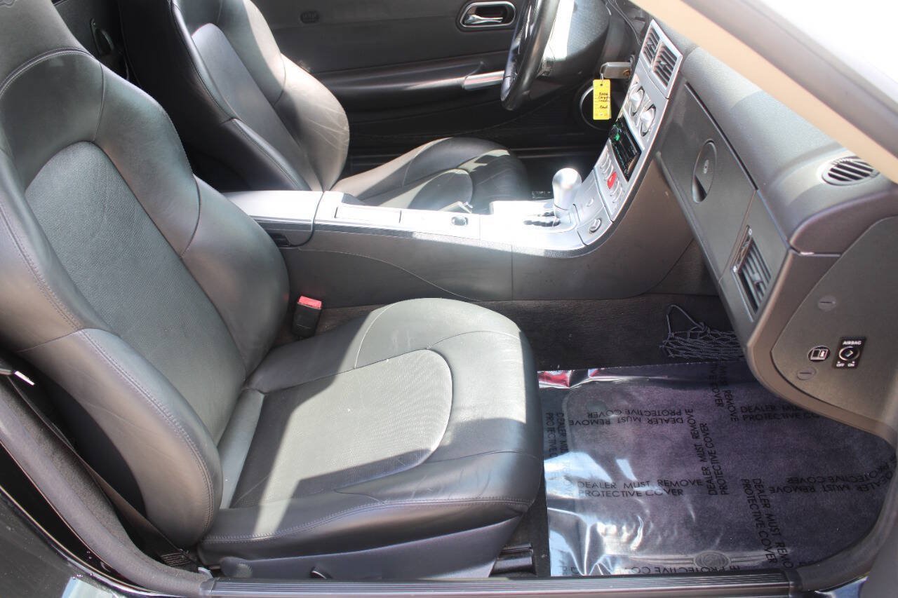 Used 2006 Chrysler Crossfire Limited RWD image 10
