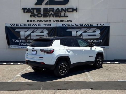 Used 2025 Jeep Compass Trailhawk AWD/4WD image 7