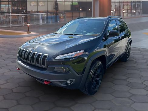 Used 2014 Jeep Cherokee Trailhawk w/ Technology Group AWD/4WD image 6