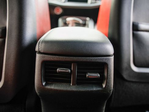 Used 2021 Dodge Challenger SRT Hellcat image 31