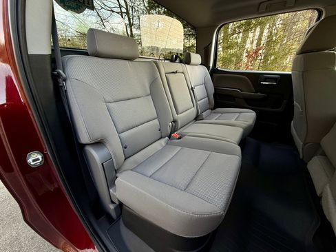 Used 2017 Chevrolet Silverado 2500 W/T w/ Snow Plow Prep Package image 29