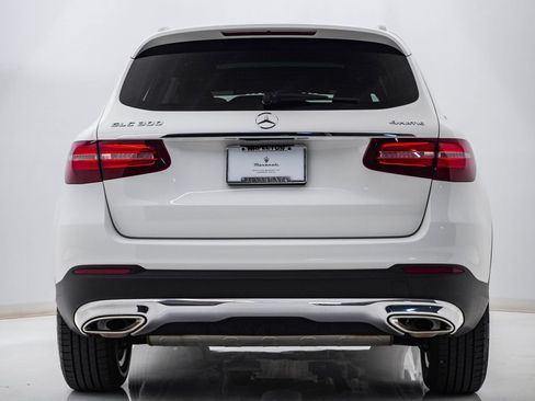 Used 2018 Mercedes-Benz GLC 300 4MATIC image 8