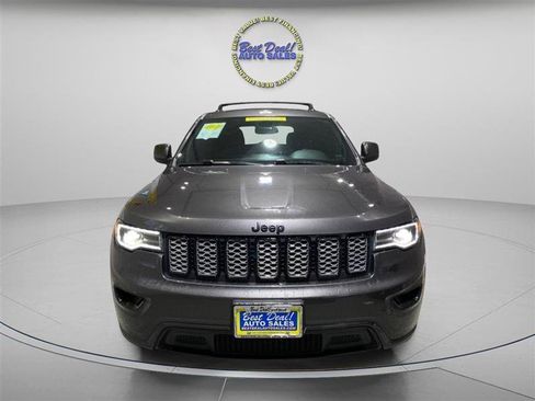 Used 2020 Jeep Grand Cherokee Altitude AWD/4WD image 8