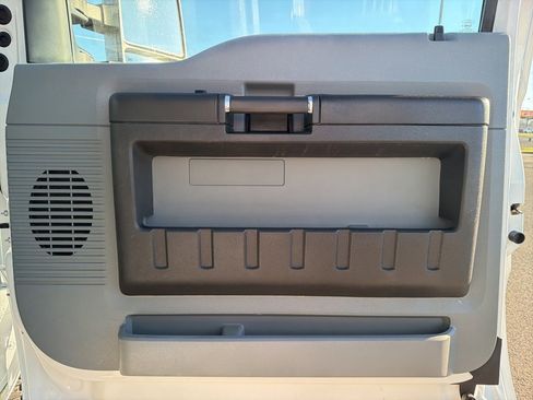 Used 2016 Ford F250 XL w/ XL Appearance Package image 18