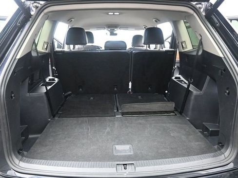 Used 2024 Volkswagen Atlas SE image 17