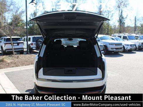 Used 2023 Land Rover Range Rover SE image 7