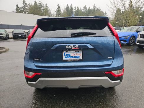 New 2026 Kia Niro EX image 6