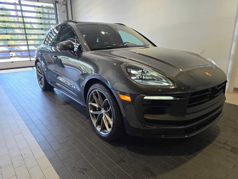 Used 2026 Porsche Macan GTS AWD/4WD image 9