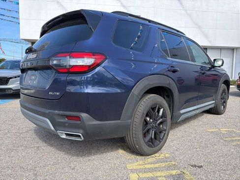 Used 2025 Honda Pilot Elite image 5