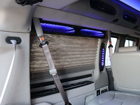 Used 2014 GMC Savana 1500 image 53