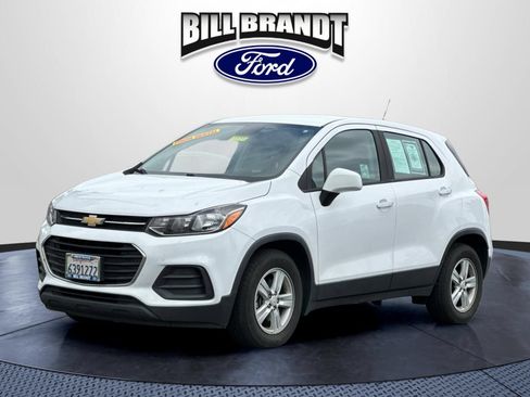 Used 2020 Chevrolet Trax LS FWD image 7