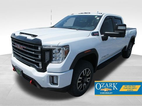 Certified 2022 GMC Sierra 2500 AT4 w/ AT4 Preferred Package AWD/4WD image 1