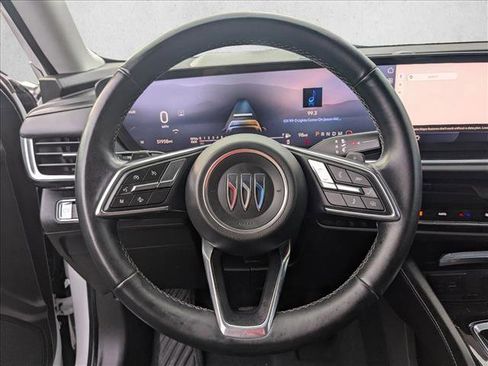 Used 2024 Buick Envision Preferred image 16