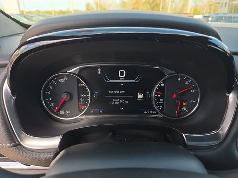 Used 2022 Chevrolet Traverse Premier image 34