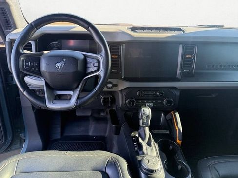 Used 2022 Ford Bronco Badlands w/ Sasquatch Package AWD/4WD image 10