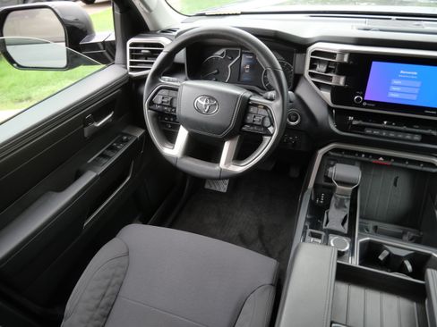 Used 2024 Toyota Tundra SR5 w/ SR5 Convenience Package AWD/4WD image 10