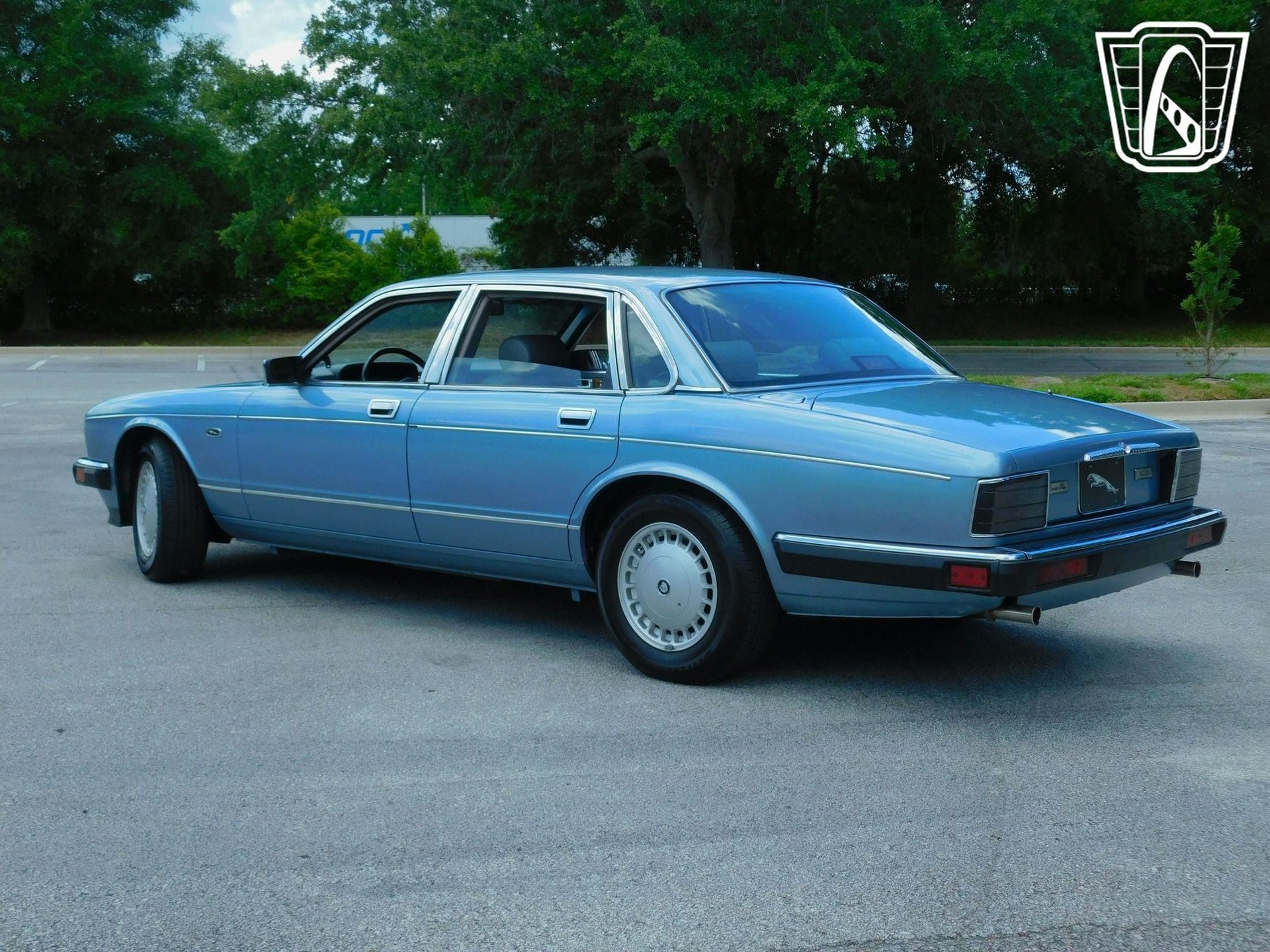 Used 1991 Jaguar XJ Vanden Plas RWD image 8