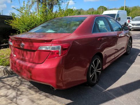 Used 2012 Toyota Camry SE image 5