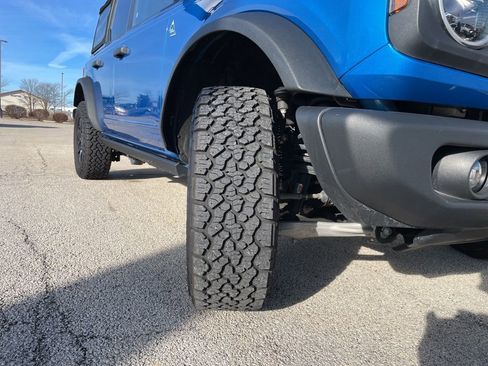 Used 2024 Ford Bronco Black Diamond image 16