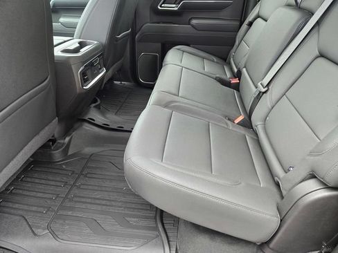 New 2026 GMC Sierra 1500 SLT w/ SLT Premium Package AWD/4WD image 8