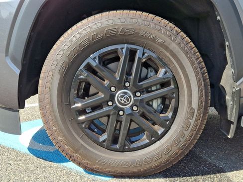Used 2024 Toyota Sequoia SR5 w/ SR5 Premium Package AWD/4WD image 8