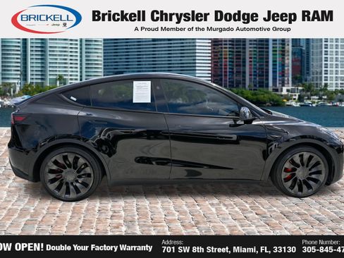 Used 2025 Tesla Model Y Performance AWD/4WD image 10