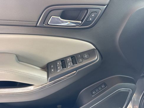 Used 2019 Chevrolet Suburban LT AWD/4WD image 25