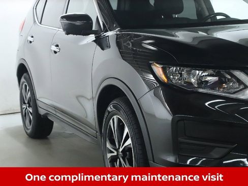 Used 2019 Nissan Rogue SV w/ Premium Package image 10