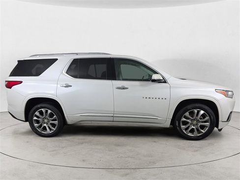 Certified 2020 Chevrolet Traverse Premier image 6