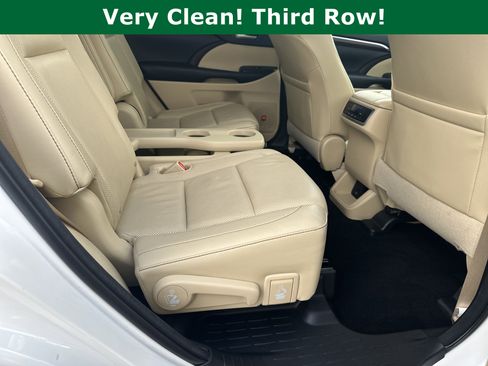 Used 2016 Toyota Highlander Limited AWD/4WD image 17