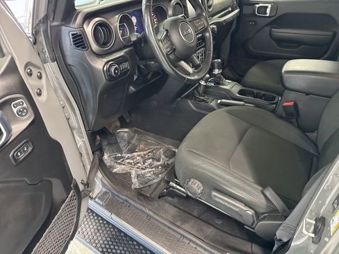 Used 2022 Jeep Wrangler Unlimited Sport image 13