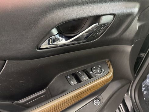 Used 2017 GMC Acadia SLE w/ Driver Alert Package I image 20