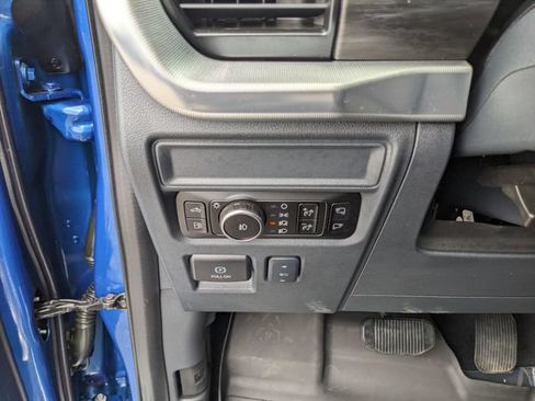 Used 2025 Ford F150 Lariat w/ Equipment Group 501A Mid AWD/4WD image 30