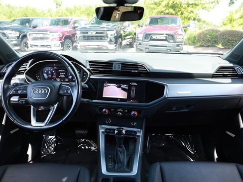 Used 2021 Audi Q3 2.0T Premium Plus w/ Premium Plus Package AWD/4WD image 32