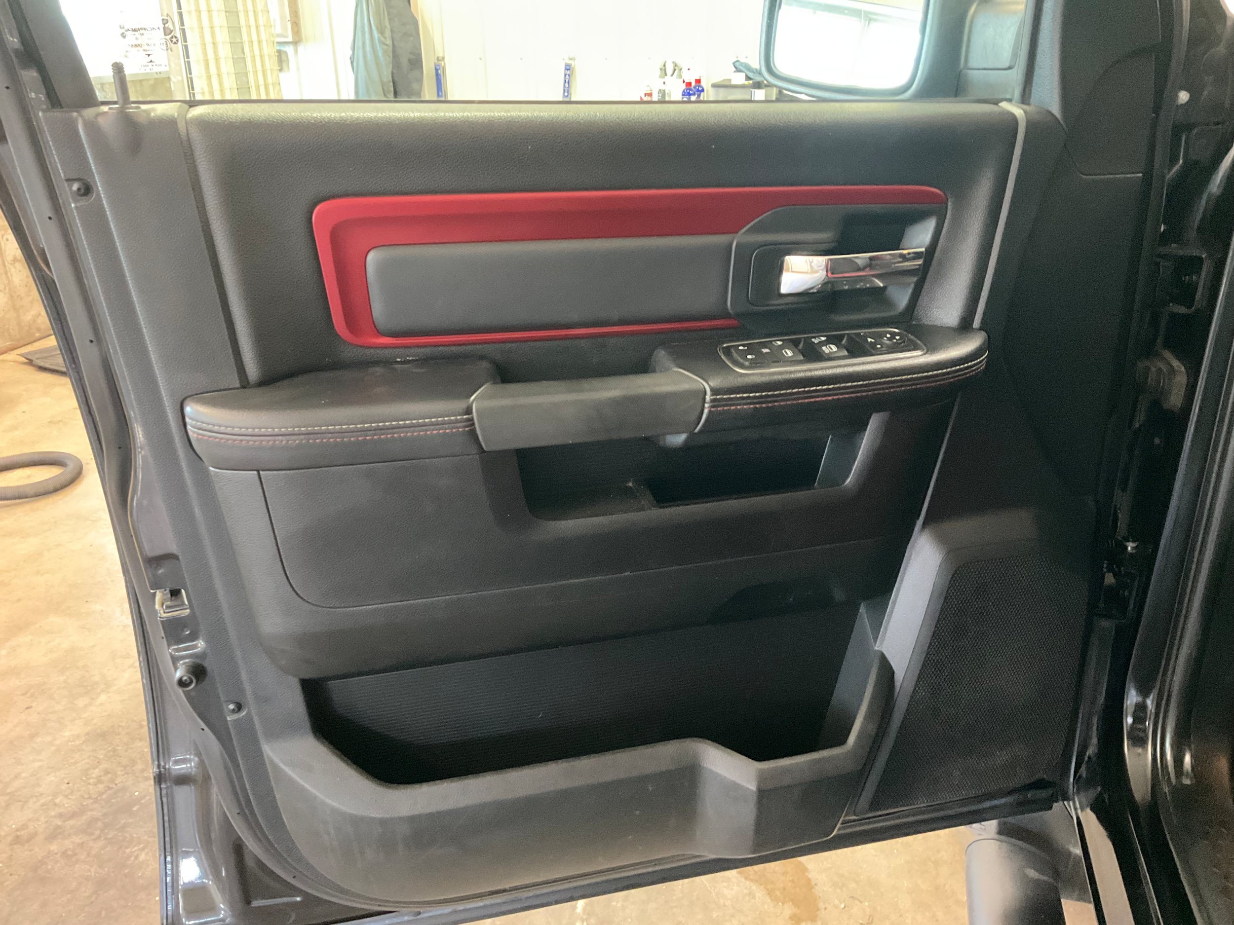Used 2016 RAM 1500 Rebel w/ Luxury Group AWD/4WD image 9