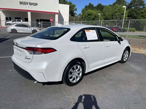 Used 2024 Toyota Corolla LE FWD image 9