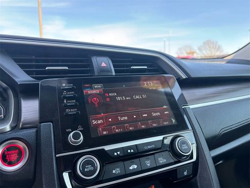 Used 2020 Honda Civic EX image 18