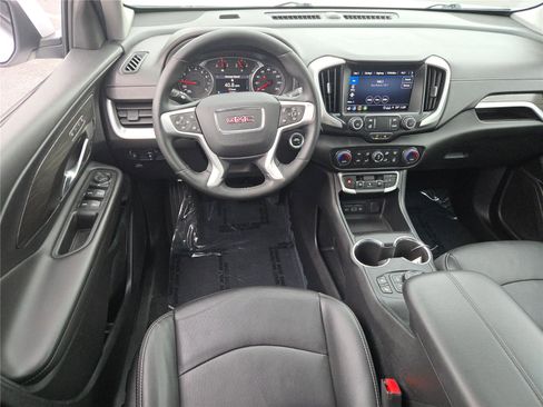 Used 2023 GMC Terrain SLT image 21
